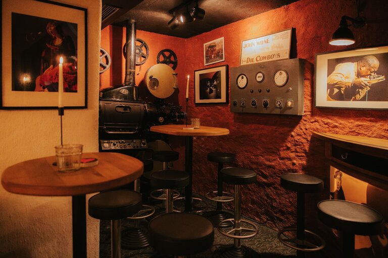 ku:L Bar - Impression #2.1