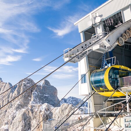 The panorama gondola in the mountain station | © Alexander Klünsner