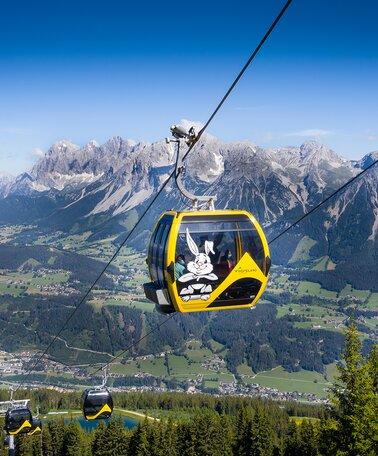 Cable car to Schladmings kids paradise Hopsiland | © Josh Absenger