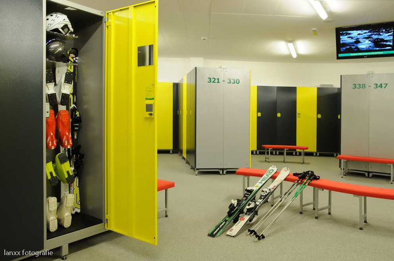 Skideopt at Planet Planai directly at the access to the new main cable car | © Lanxx