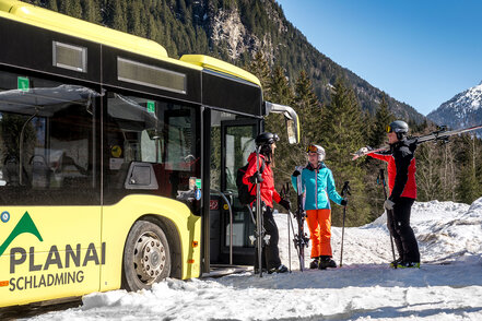 The Galsterberg ski bus takes you safely to your destination! | © David Stocker