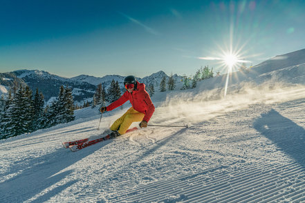 Perfect piste conditions for carving on the Planai | © Christine Höflehner