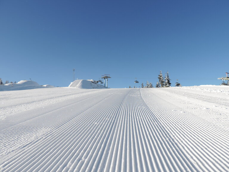 „Sound of Spring“  Sonnenskilauf & Live-Musik auf der Reiteralm  - Impression #2.3