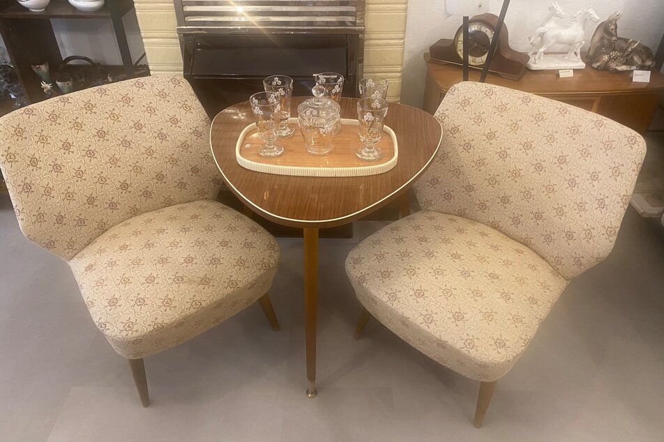 The Vintage Shop - Impression #1