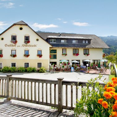 Aussenansicht  | © Landgasthof Bierfriedl