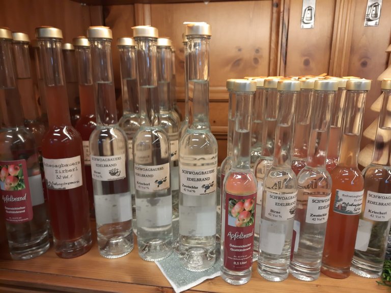 Petrol station - shop - café - Land lebt auf! - Impression #2.4 | © Tankstelle - Lebensmittelgeschäft - Bistro - Land lebt auf!