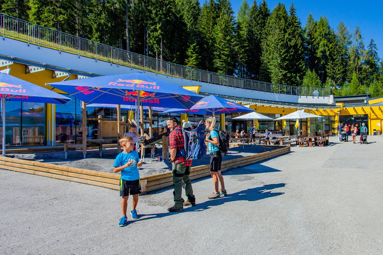 Platzhirsch - Terrasse im Sommer | © Hauser Kaibling