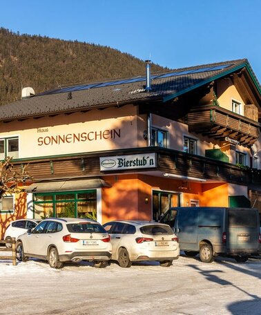 Michis Bierstubn - Hausfoto Sommer | © Michis Bierstubn