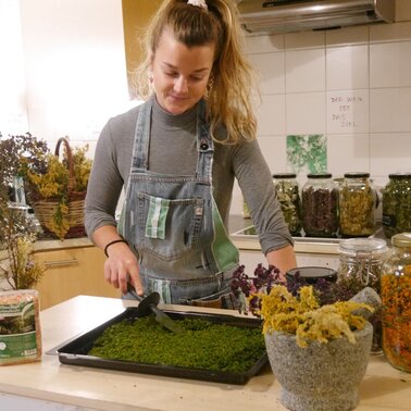 Sarah Eder bei der Arbeit | © Laura Warter