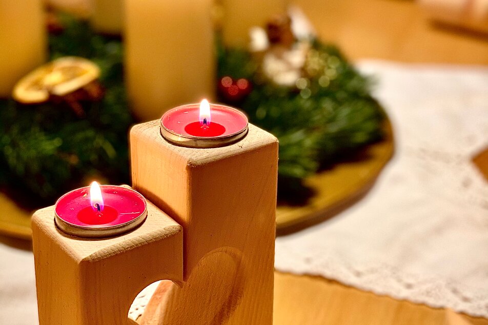 Zirben Toni - Teelichthalter aus Holz | © Zirben Toni