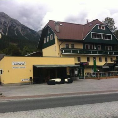 © Alfredo's Rostaria