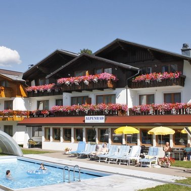 © Café-Restaurant Alpenbad