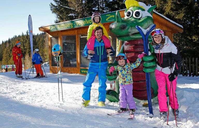 Familie mit Kali.  | © Hans-Peter Steiner
