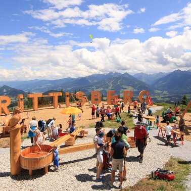 © Hans-Peter Steiner