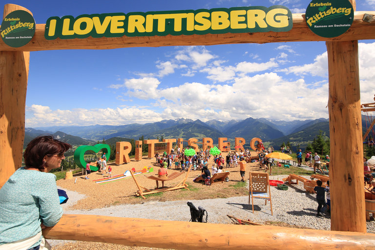 Großer Fotorahmen mit I LOVE RITTISBERG Schriftzug. | © Hans-Peter Steiner
