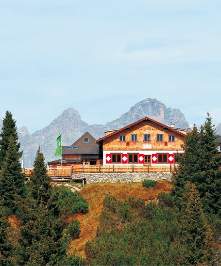 Panoramic view of the Hochwurzen hut | © Archiv Hochwurzenhütte
