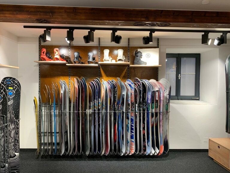 Snowboard-Verleih - BLUE TOMATO Rent Your Ride - Imprese #2.11