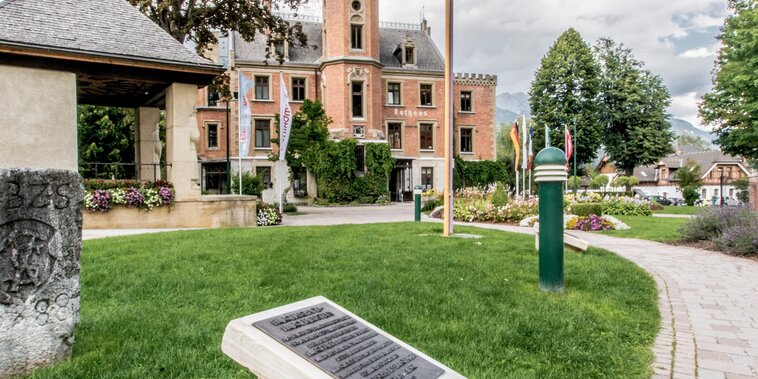 Der Bürgerschafts Burgfriedstein im Rathauspark in Schladming | © Gerhard Pilz/Gerhard Pilz - www.gpic.at