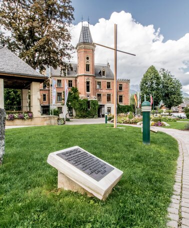 Keep stone of Schladming township in the Rathaus park | © Gerhard Pilz/Gerhard Pilz - www.gpic.at