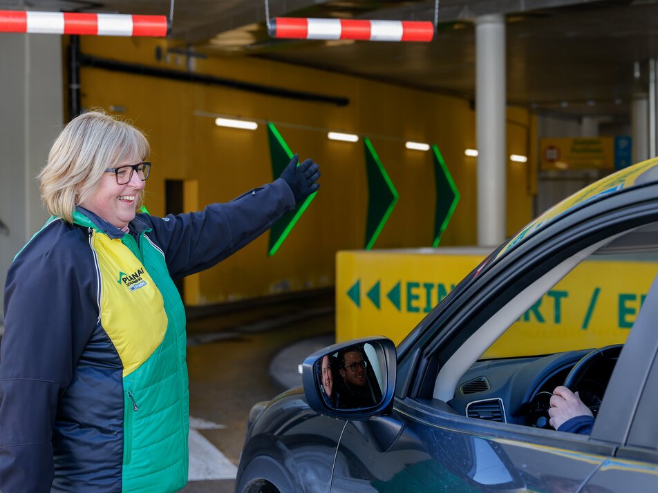 Parkplatzmitarbeiter/in (m/w/d) Voll- oder Teilzeit - Impression #1 | © Martin Huber