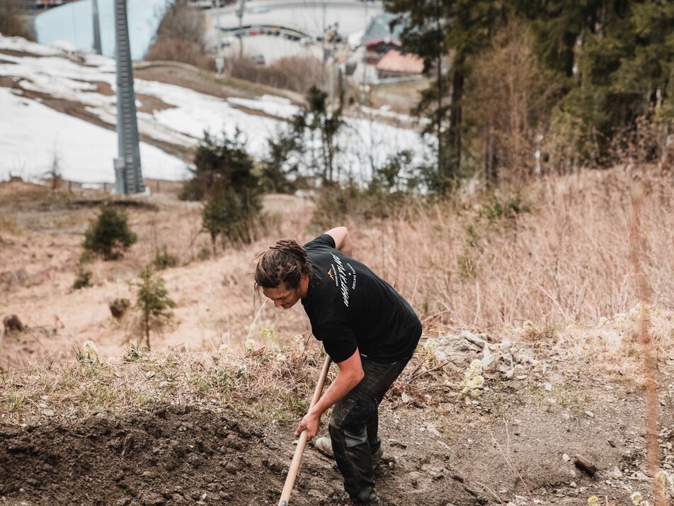 Head Shaper / Teamleiter Bikepark (m/w/d) Saison 2026 - Impression #1 | © Kathi Hofmeister