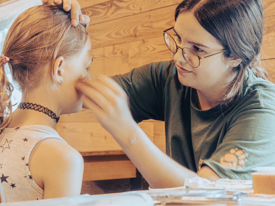 Ferialpraktikum Kinderschminken Juli und August 2026 (m/w/d) - Impression #1 | © Planai/Kovacsics