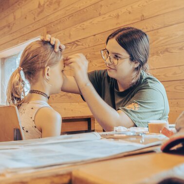Ferialpraktikum Kinderschminken | © Planai/Kovacsics