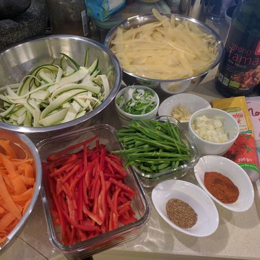 Freshly cooked food | © ARTiSAN Schladming