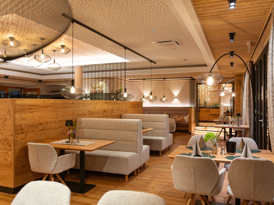 ServicemitarbeiterIN - Restaurantfachkraft - Impression #1 | © Baerenwirt