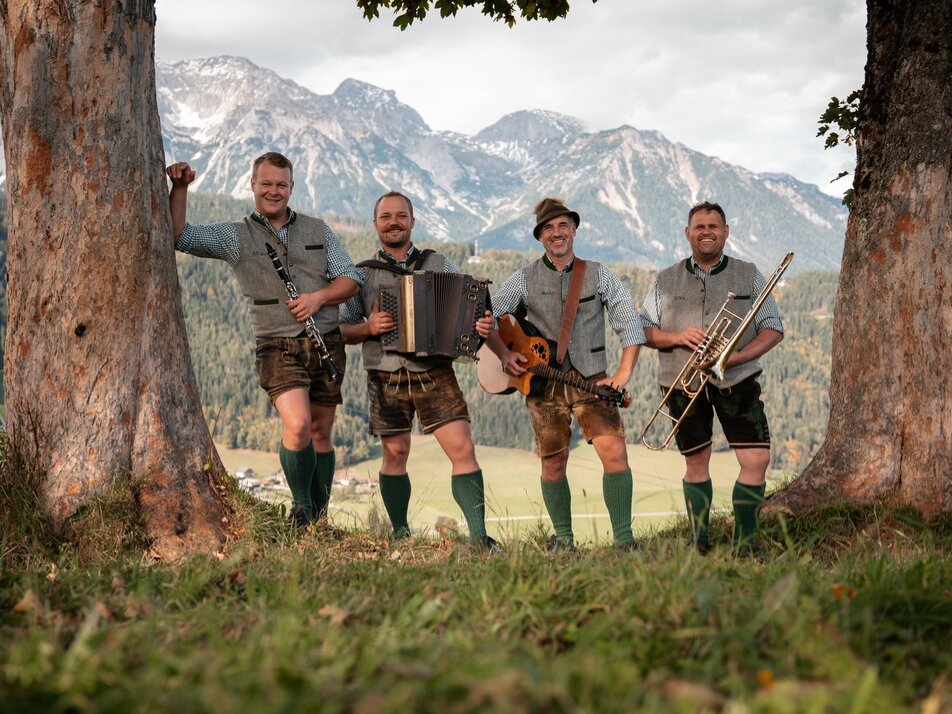 LIVE-Band- „Roßfeld Musi" - Winter-Special - Impression #1 | © „Roßfeld Musi"