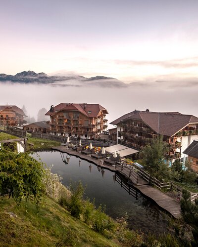 Natur- und Wellnesshotel Höflehner - Hausfoto Herbst | © Natur- und Wellnesshotel Höflehner