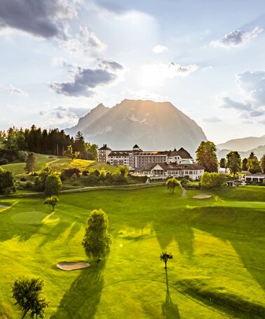 IMLAUER Hotel Schloss Pichlarn Drohnenaufnahme | © Richard Schabetsberger