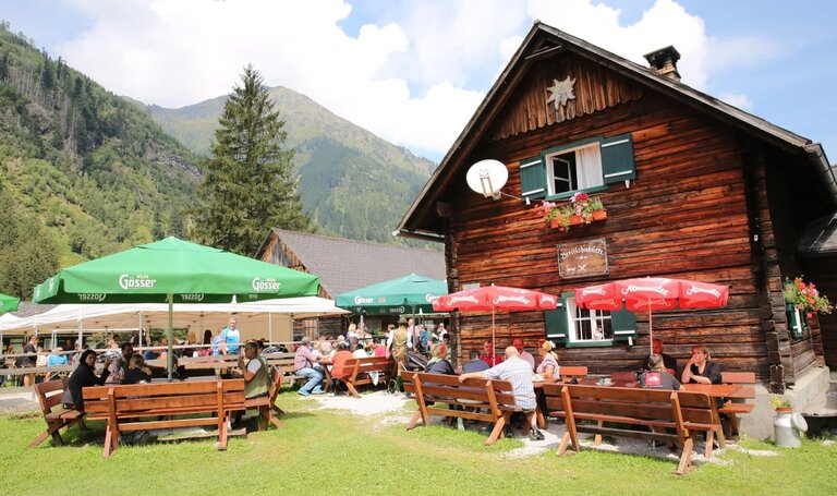 Die Breitlahnhütte im KIeinsölktal ist Ausgangspunkt für herrliche Touren rund um den Schwarzensee. | © Naturpark Sölktäler