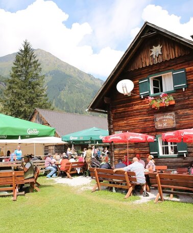 Die Breitlahnhütte im KIeinsölktal ist Ausgangspunkt für herrliche Touren rund um den Schwarzensee. | © Naturpark Sölktäler