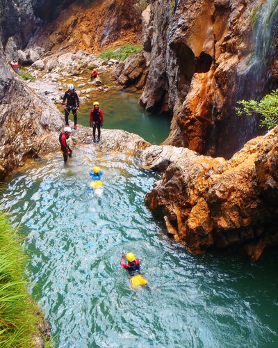 Canyoning  | © myad