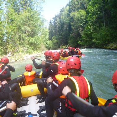 Rafting on the river Enns | © myad
