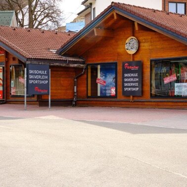 Ski & Snowboardverleih Tritscher | © Michael Tritscher