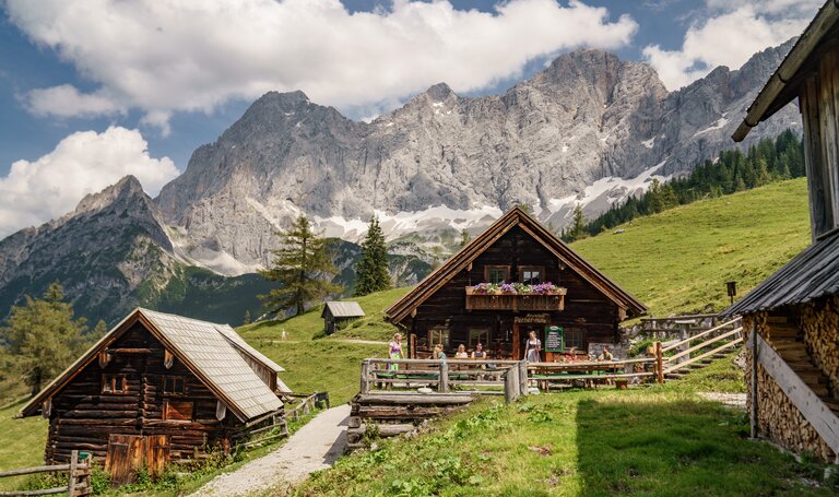 Pernerhütte  | © Theresa Perner 
