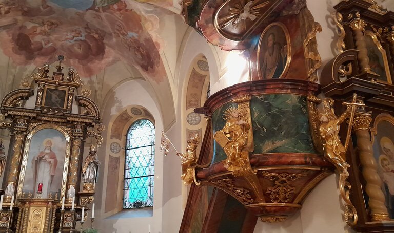 Altarraum in der Kirche St. Nikolai | © Beate Koller