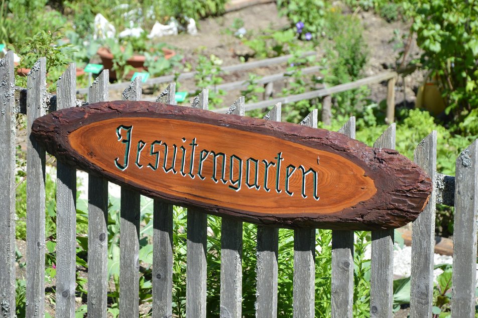 Garden regulars' table - Imprese #1