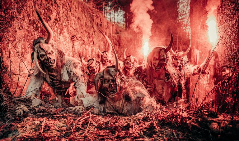 Höllenfeuer mit der Stoana Pass | © Stoana Pass