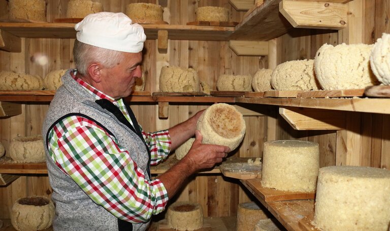 Käseherstellung Schrabachalm | © Eva-Maria Nagl