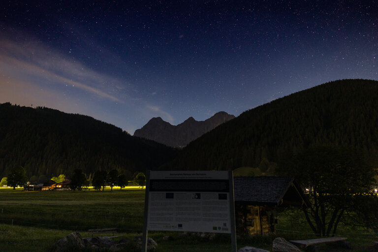 Sternenhimmel bei Nacht in der Ramsau  | © Gerald Grünwald 