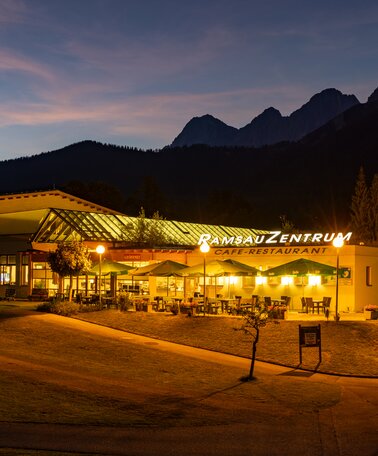 Dachstein Event Zentrum_Nacht  | © Hans-Peter Steiner 