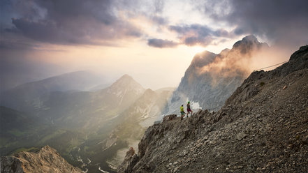 View of two climbers at Dachstein | © Peter Burgstaller