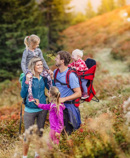 Hiking holiday with the family in the region Schladming-Dachstein | © Photo Austria