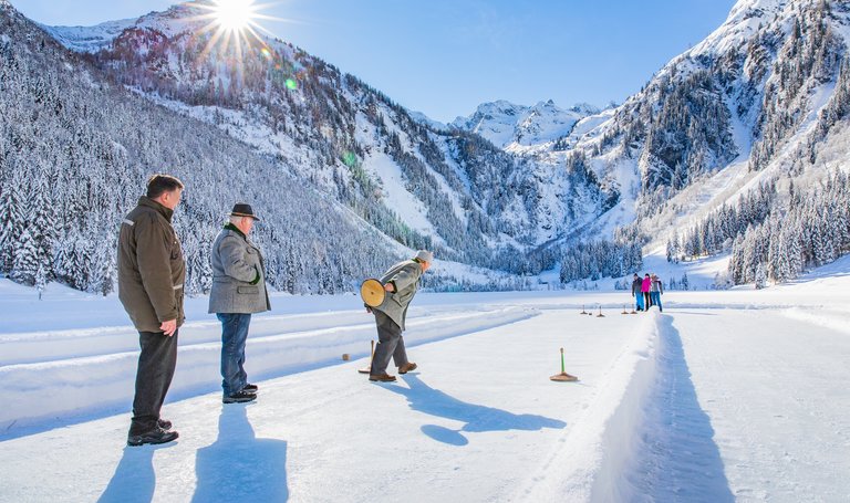 © René Eduard Perhab