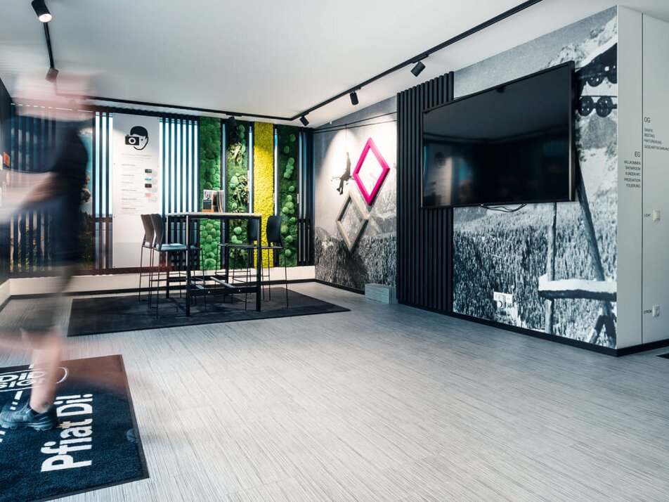 DiDi SiGN - Signage design and advertising technology - Imprese #1