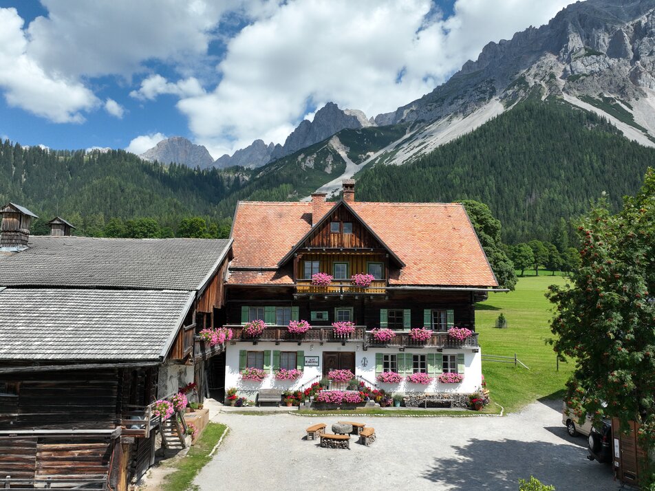 Filming Location - Farm Emilie - Impression #1 | © Hans-Peter Steiner