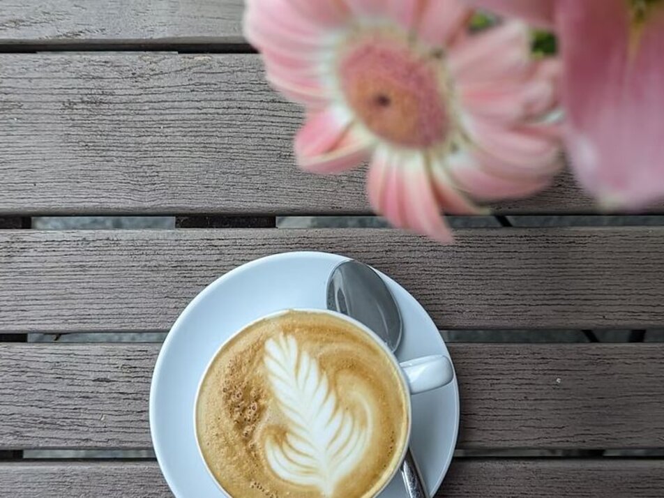 Yoga Coffee & Cake - Impression #1